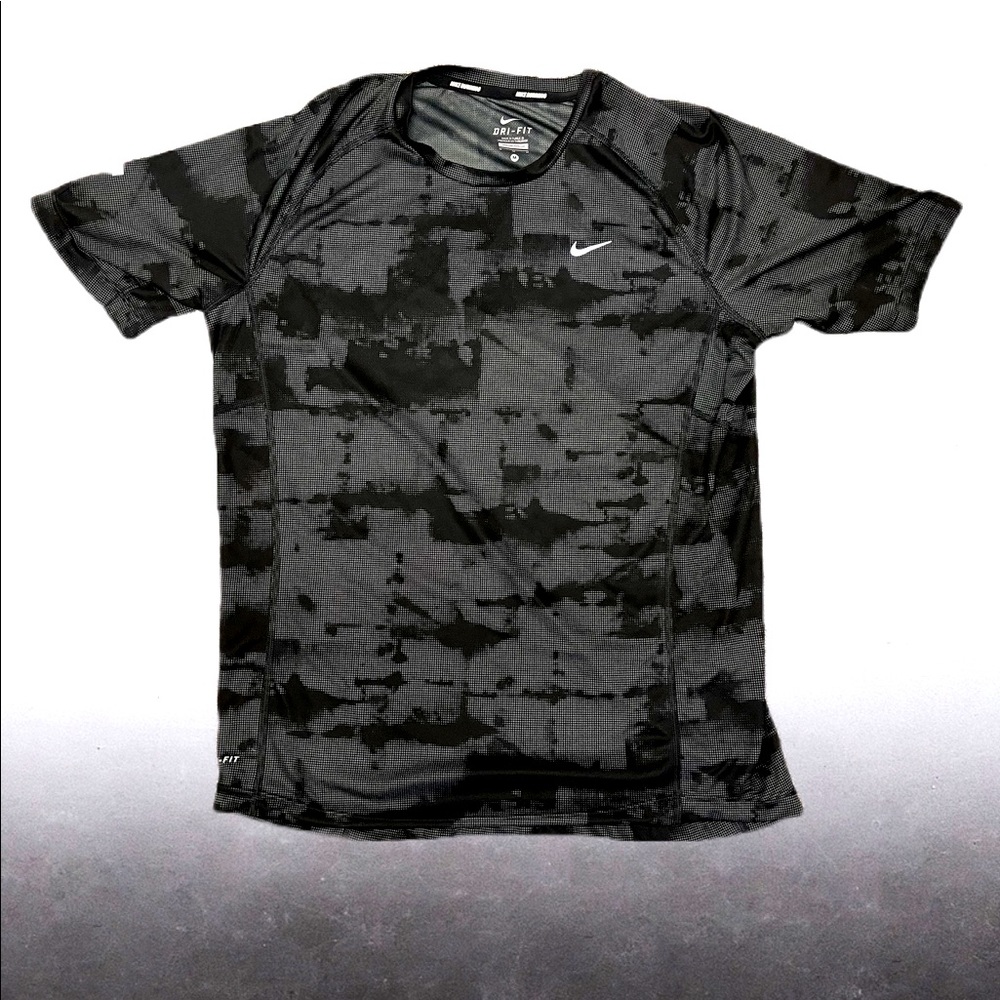 Nike Dr-Fit Men’s Running Shirt (Size Medium) Black & Grey